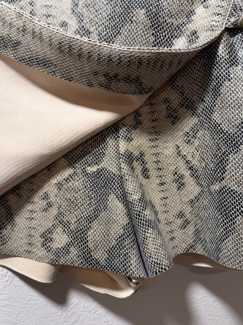 Zara snake-print faux-leather wrap skort - Picture 2 of 4